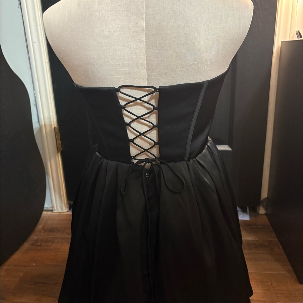 Oh Polly Black Strapless Backless Dress - Picture 4 of 5